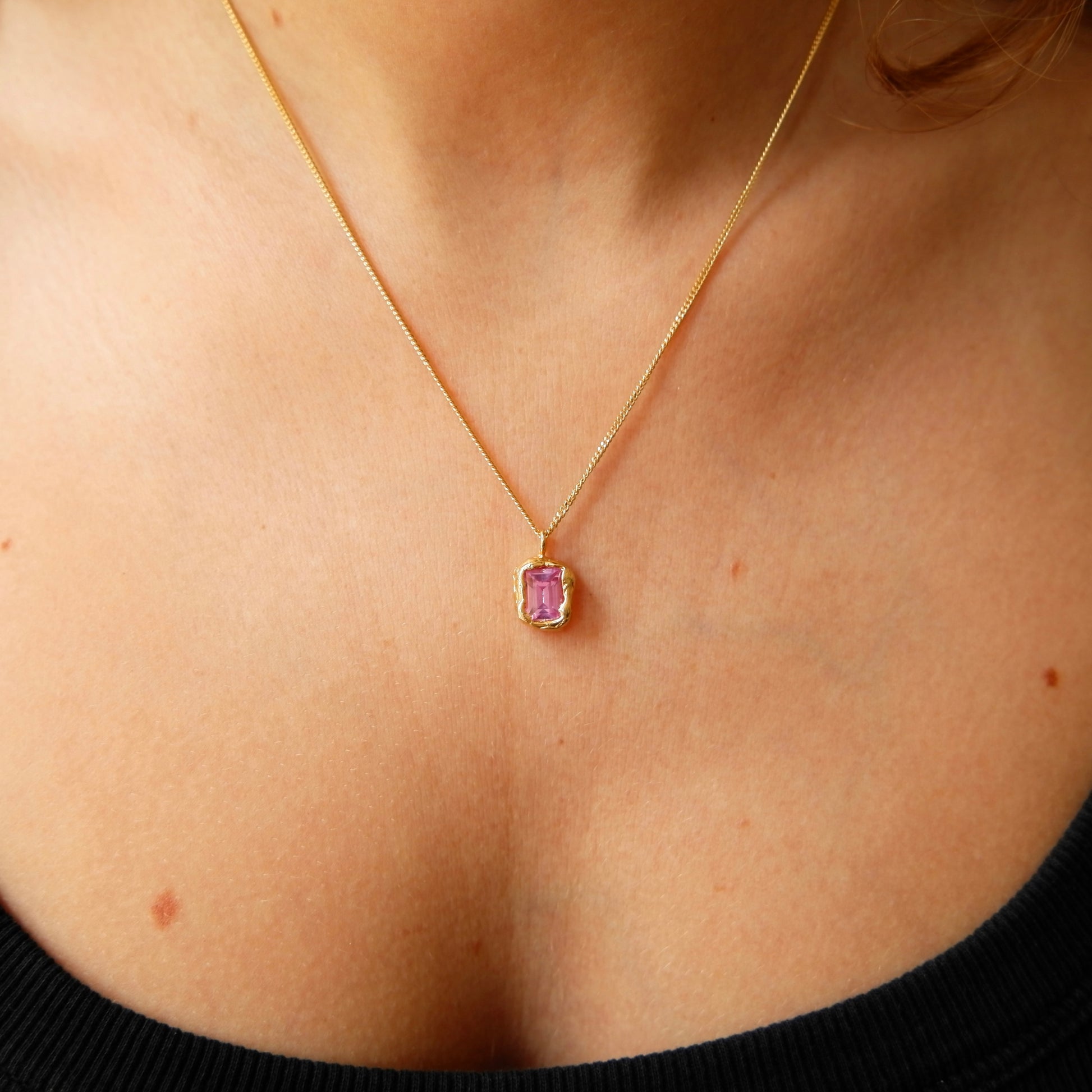 Collier Lava Rose.