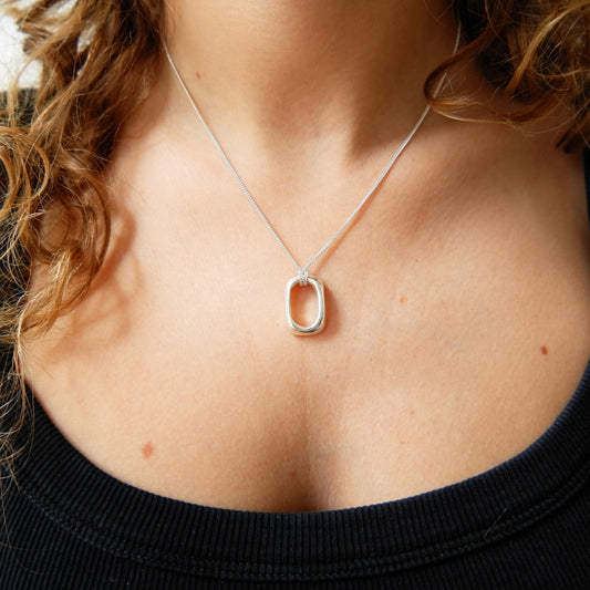 Collier Comet.