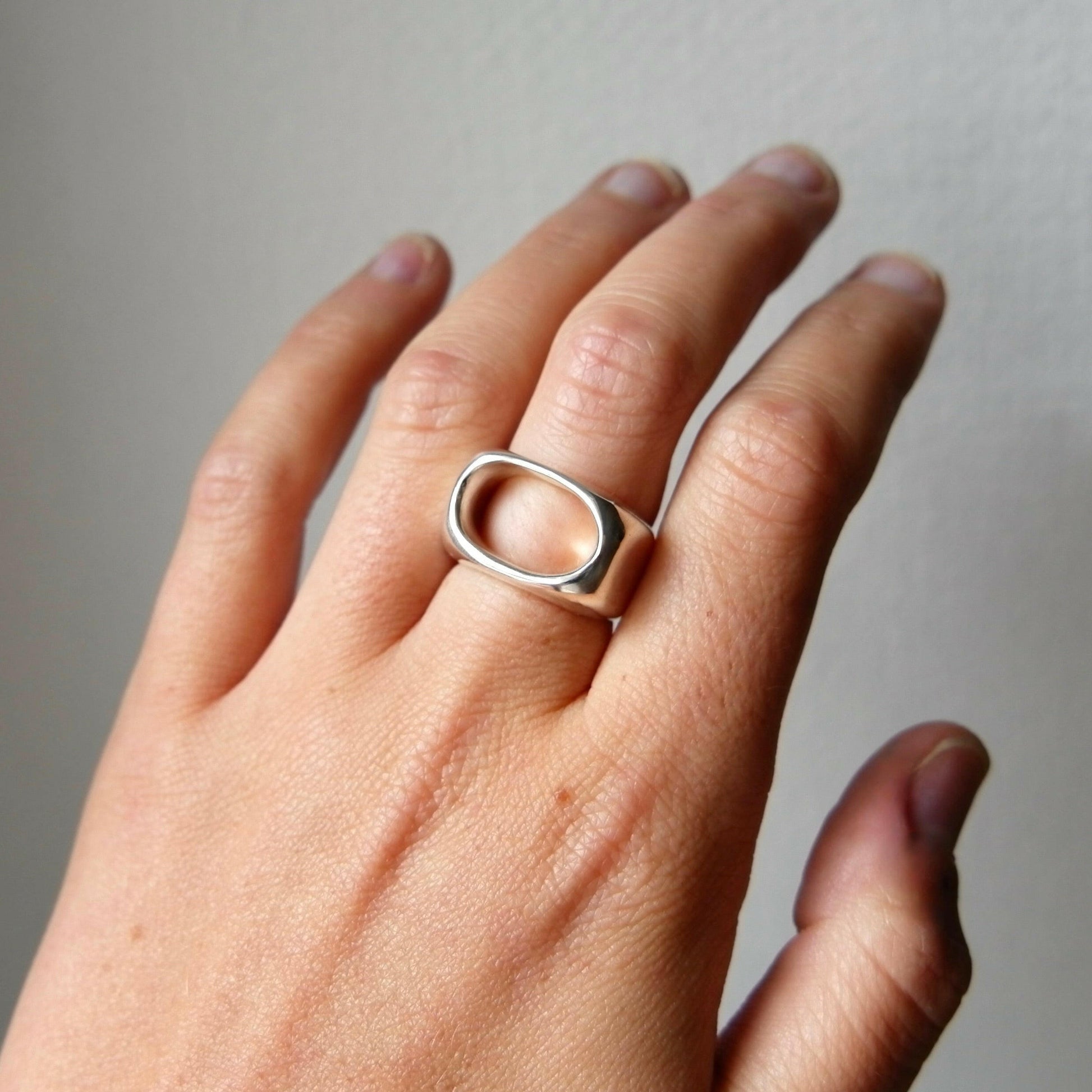 Bague Comet.