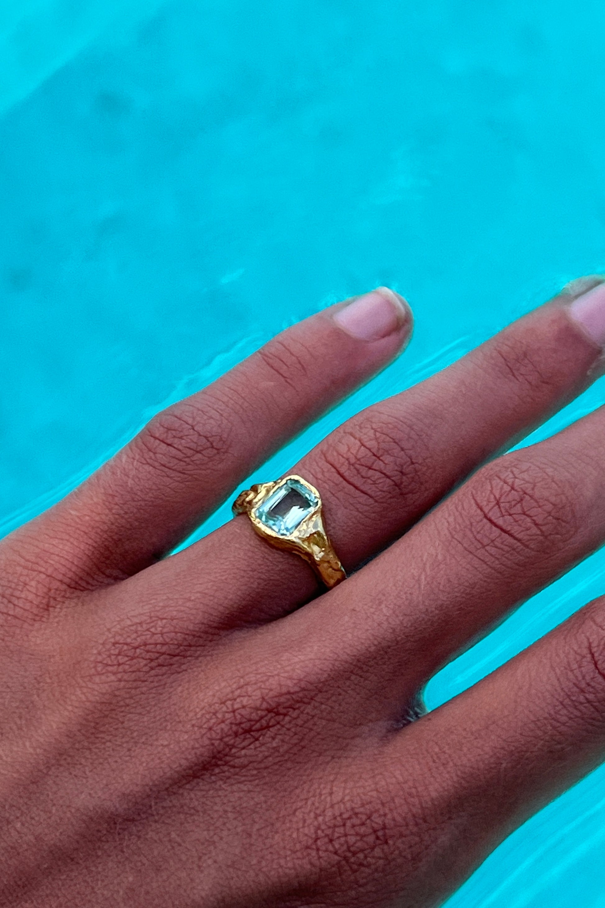 Bague Lava 1 Bleu Turquoise.
