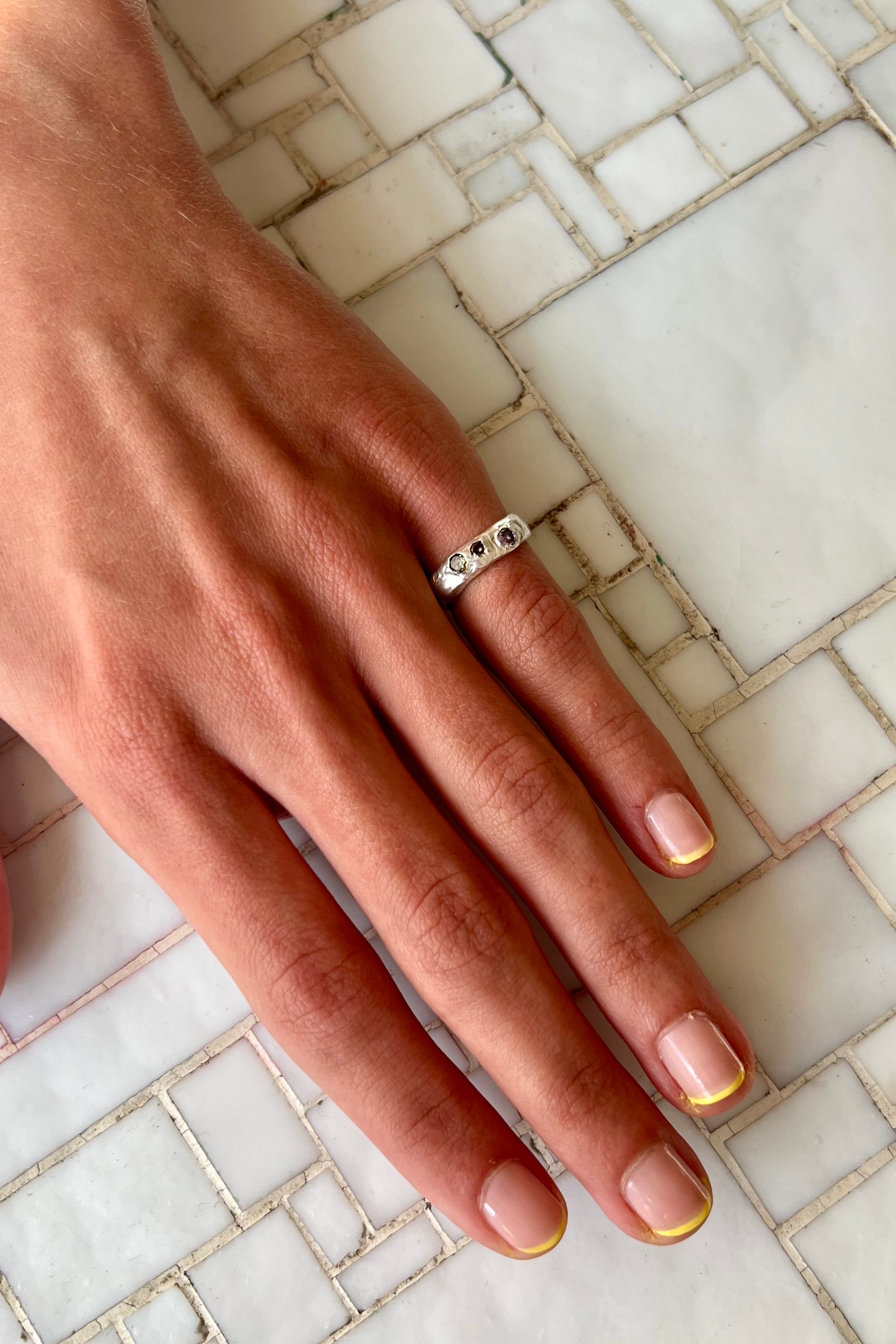 Bague baby Lava.