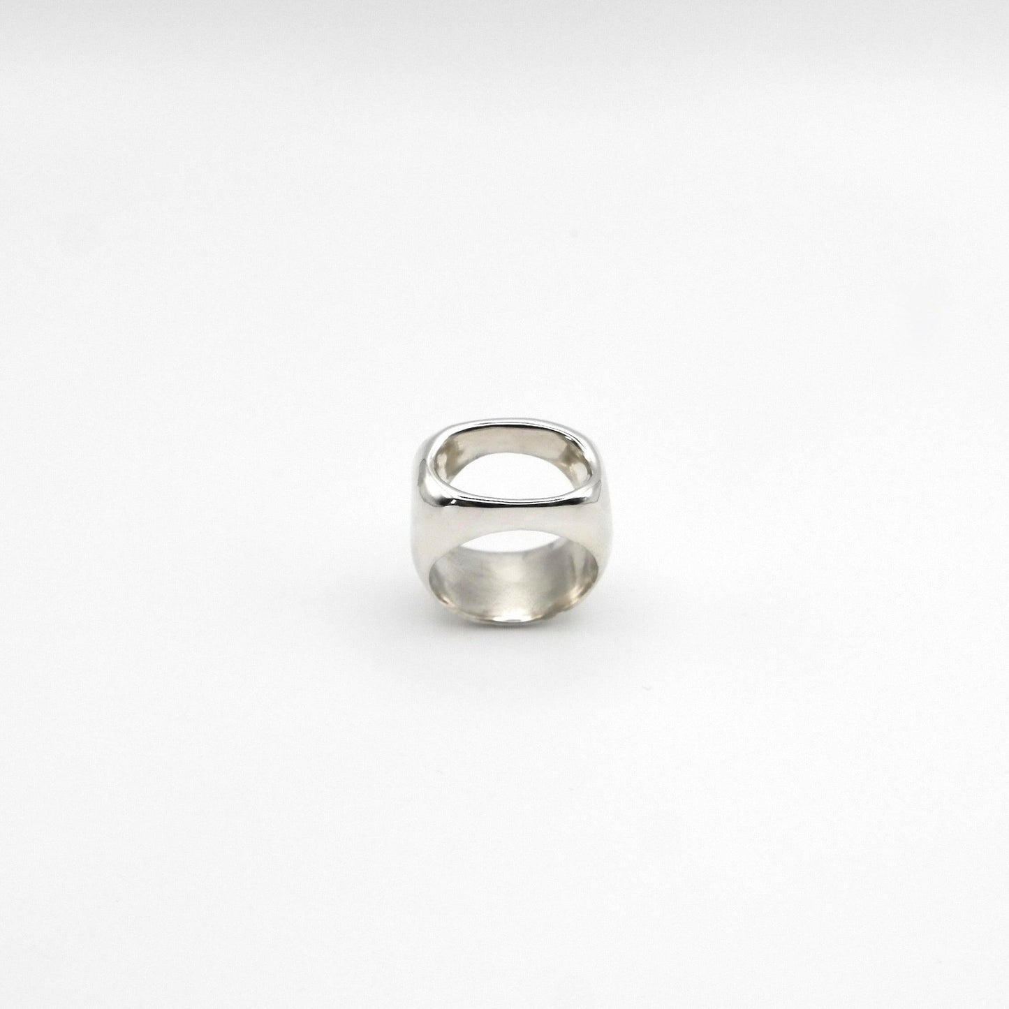 Bague Comet.