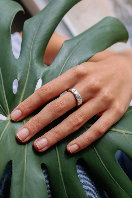 Bague Band lava.