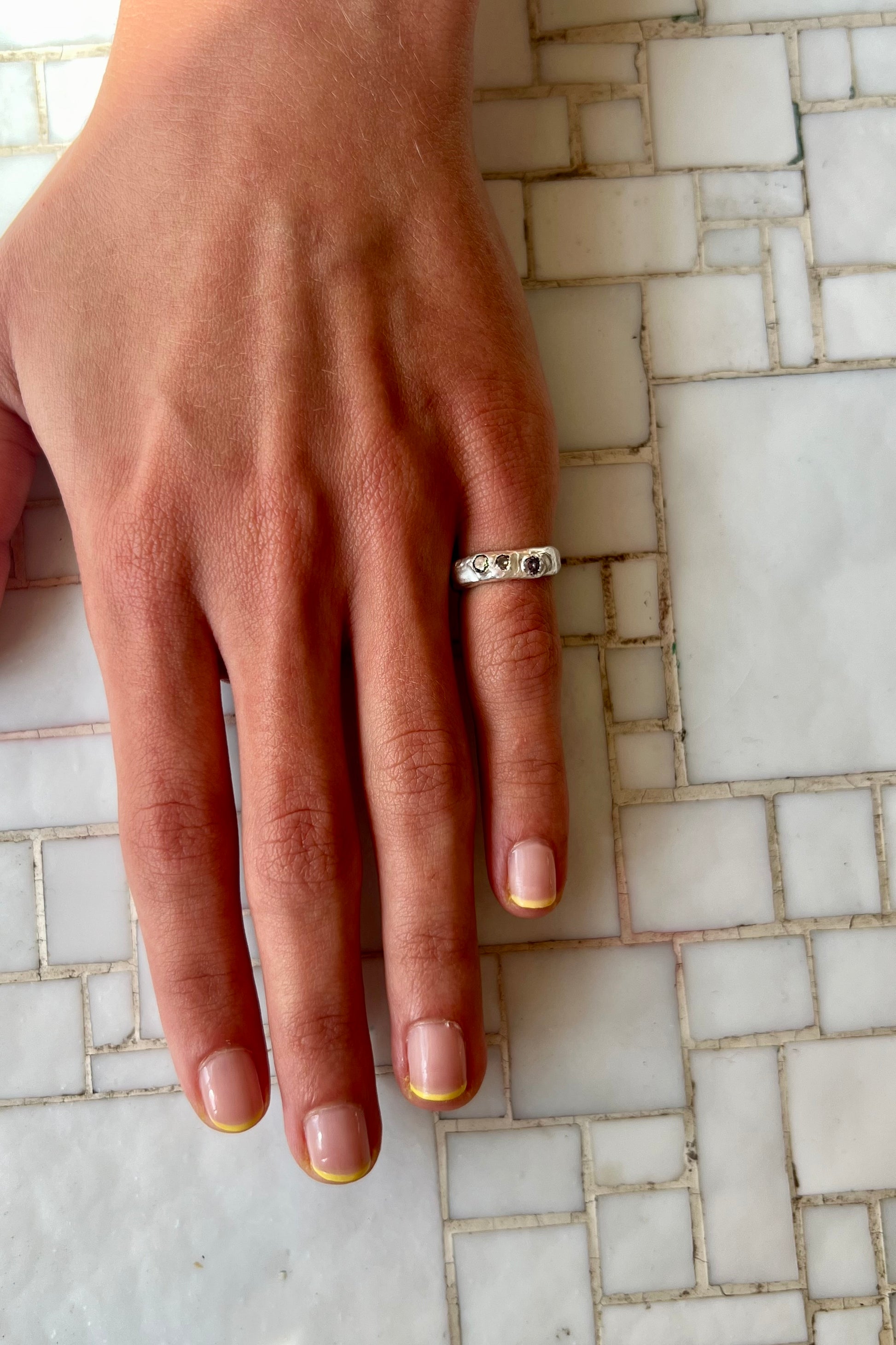 Bague baby Lava.