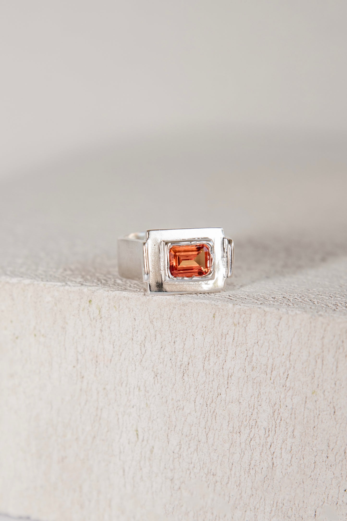 Bague Art Deco Orange.