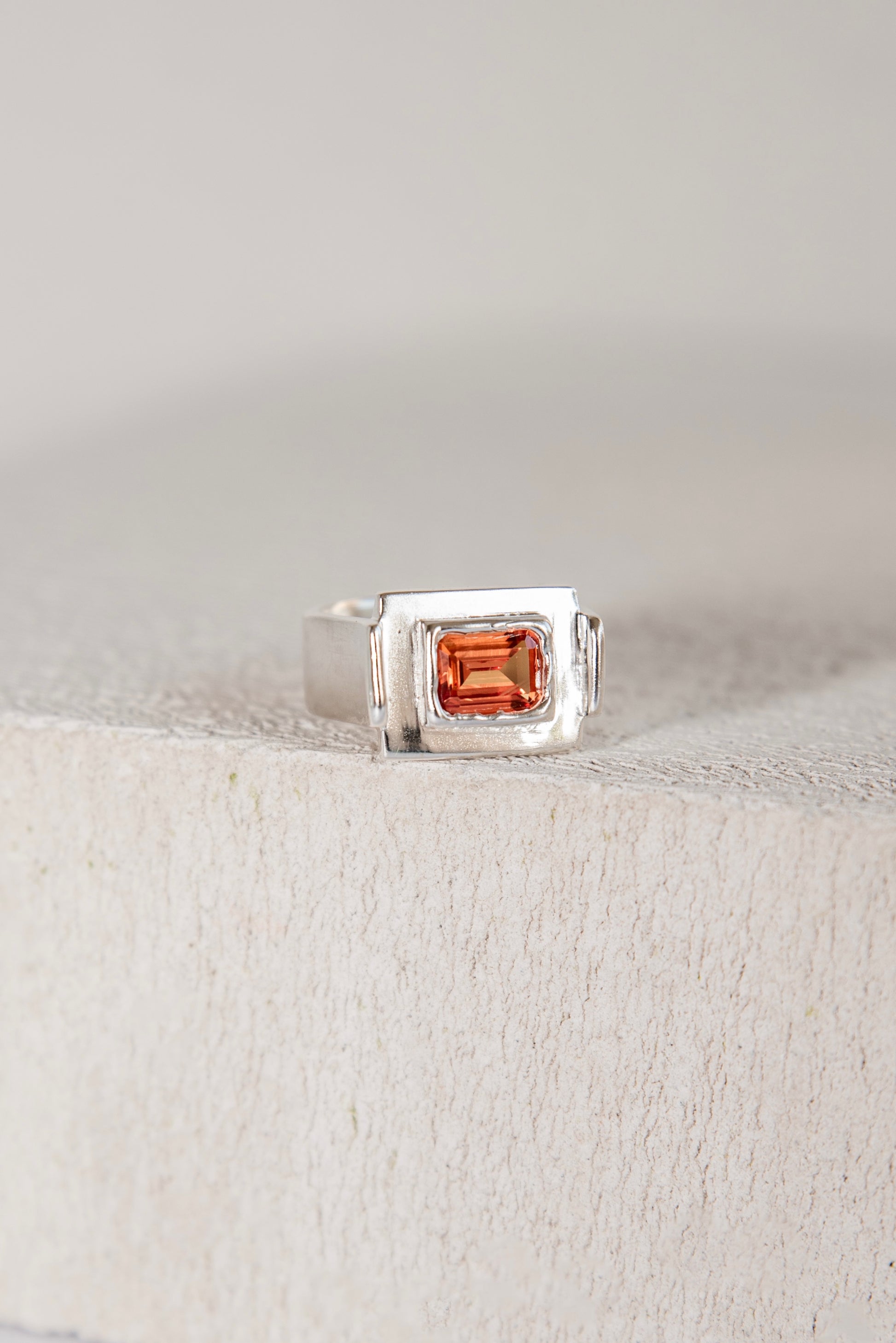 Bague Art Deco Orange.
