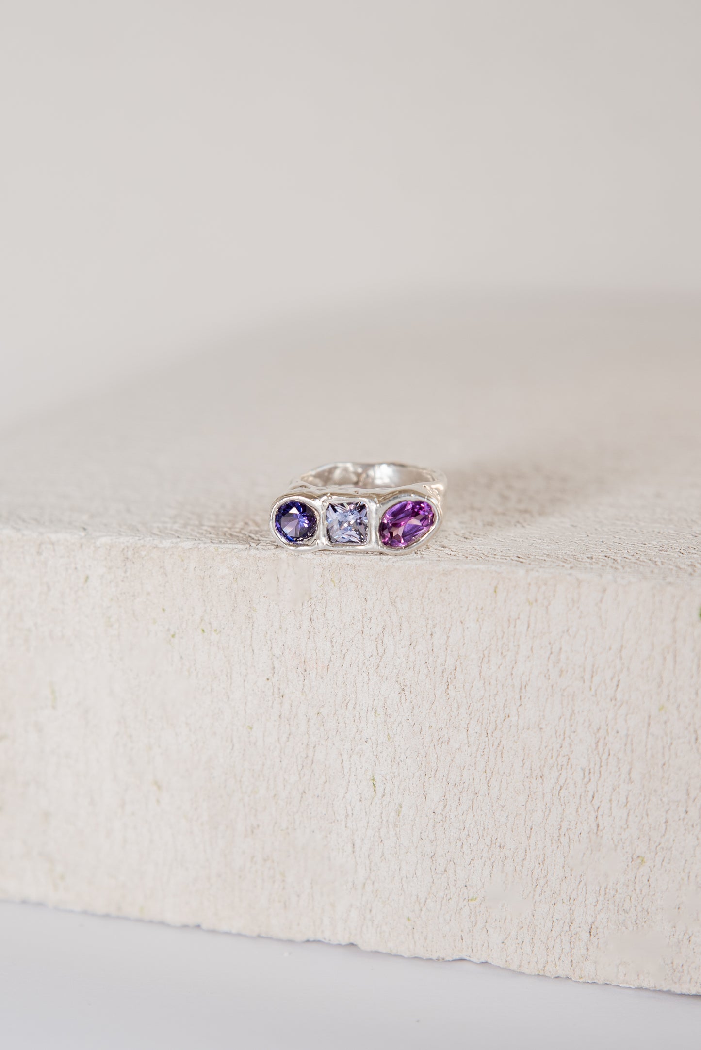 Bague Kaïa Mauve.