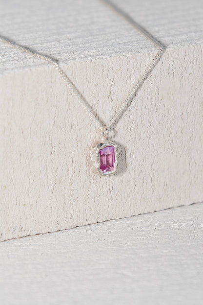 Collier Lava Rose.