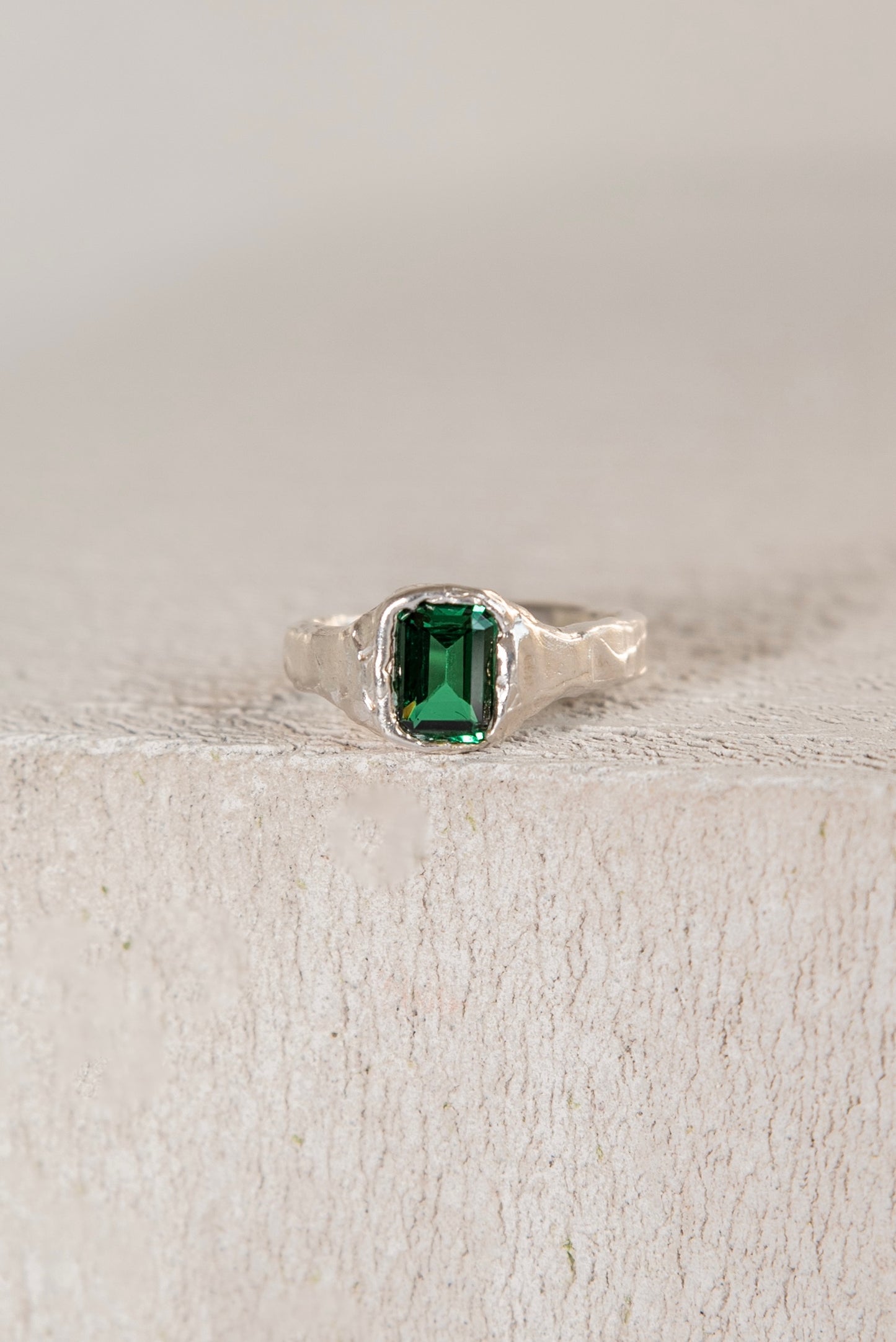 Bague Lava 1 Vert Emeraude.