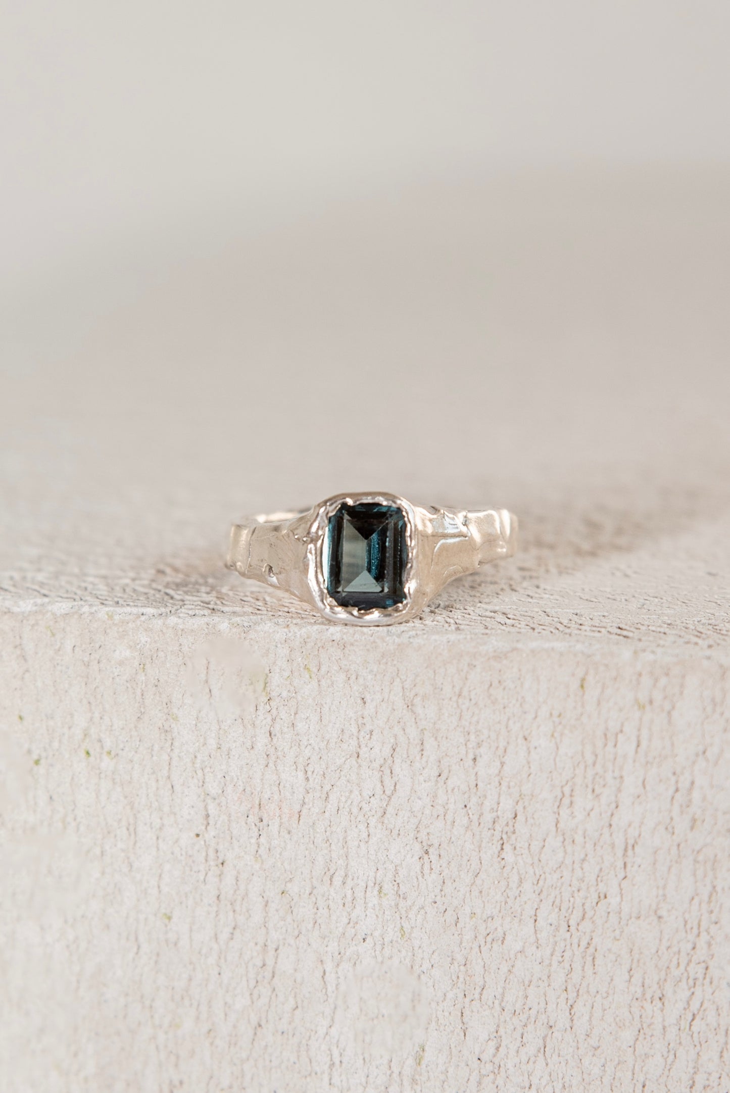 Bague Lava 1 Vert Tourmaline.