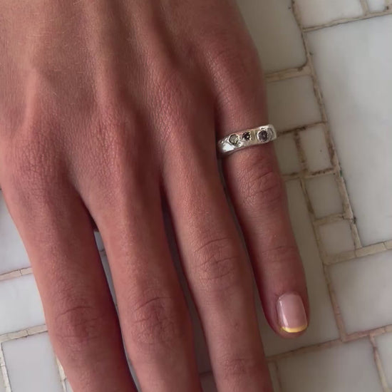 Bague baby Lava.